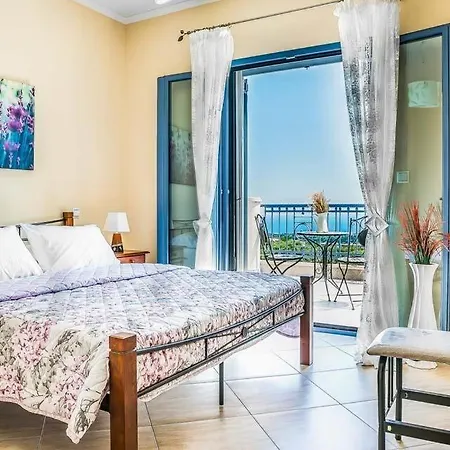 Sleeps 6 Pool Air Con Wifi וילה *